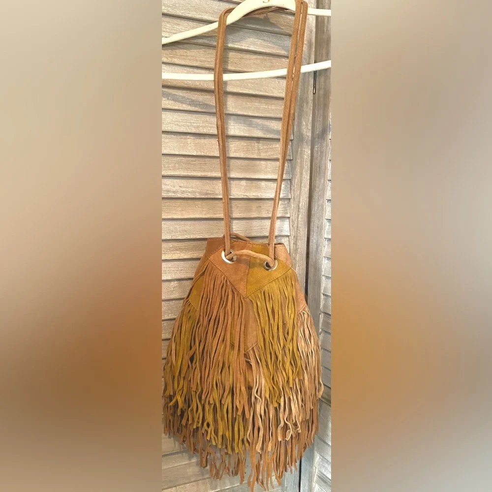 Vintage ZARA Cow leather fringe bag, adjustable straps Free spirited vibe - Picture 1 of 10